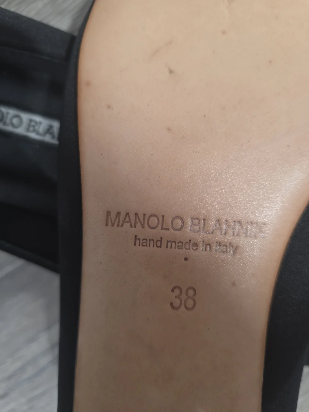 Manolo Blahnik manolo blahnik